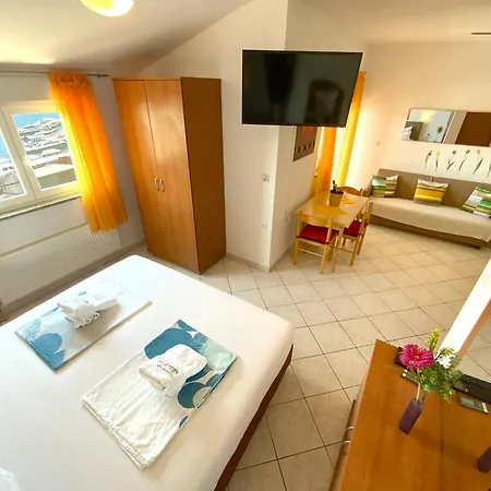 Olive House Apartment Simuni Exterior photo