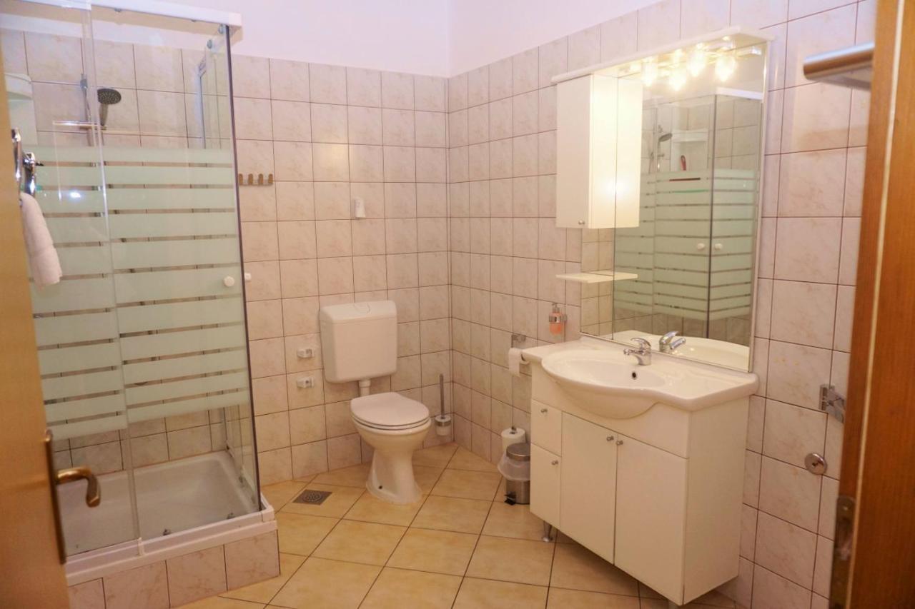 Olive House Apartment
